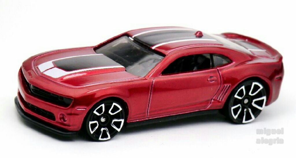 2013 Hot Wheels Chevy Camaro Special Edition - Super Treasure Hunts toy car collectible - Main Image 2