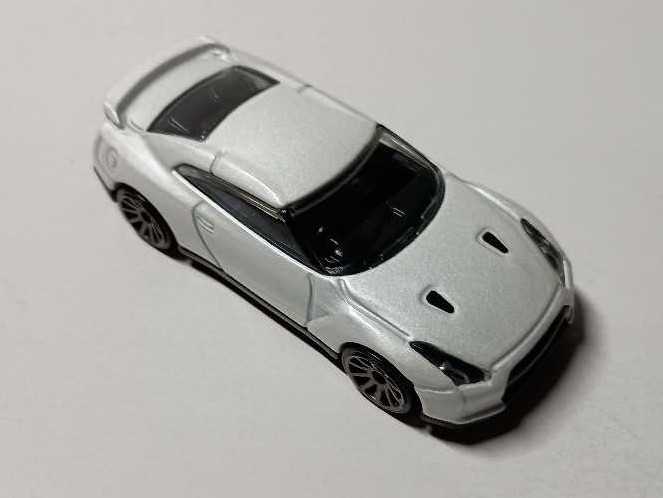 Nissan GT-R - 2009 New Models toy car collectible - Main Image 2