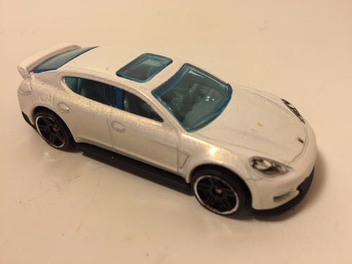 Porsche Panamera - HW WORKSHOP toy car collectible - Main Image 3
