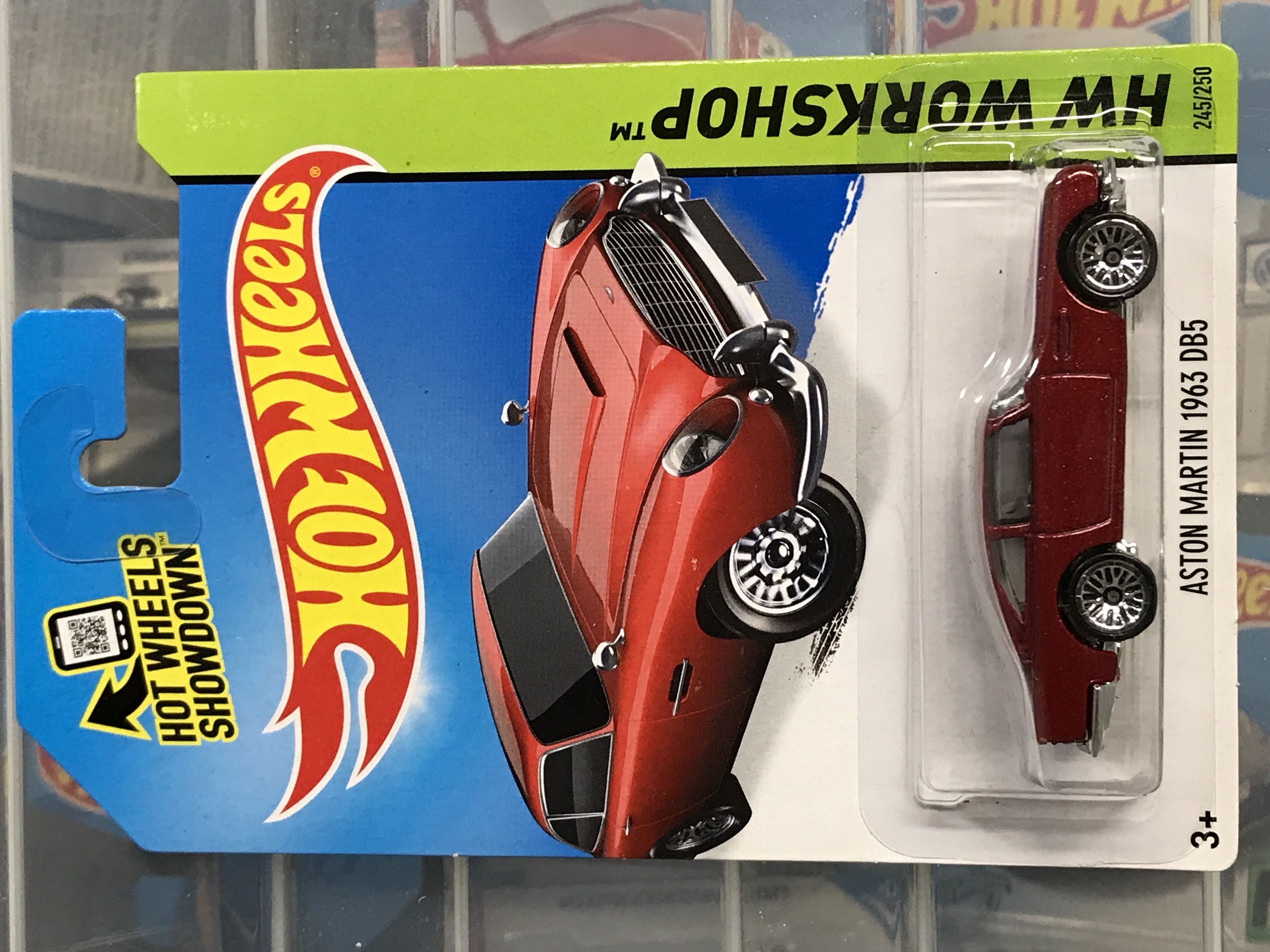 Aston Martin 1963 DB5 - HW WORKSHOP toy car collectible - Main Image 3