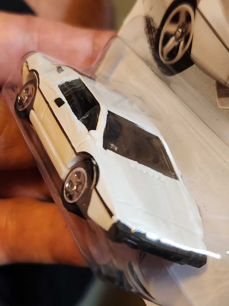 007 The Spy Who Love Me Lotus Esprit S1 - HW Workshop Garage toy car collectible - Main Image 3
