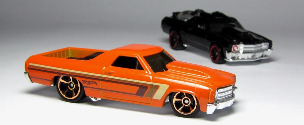 2012 71” El Camino - HW City toy car collectible - Main Image 1