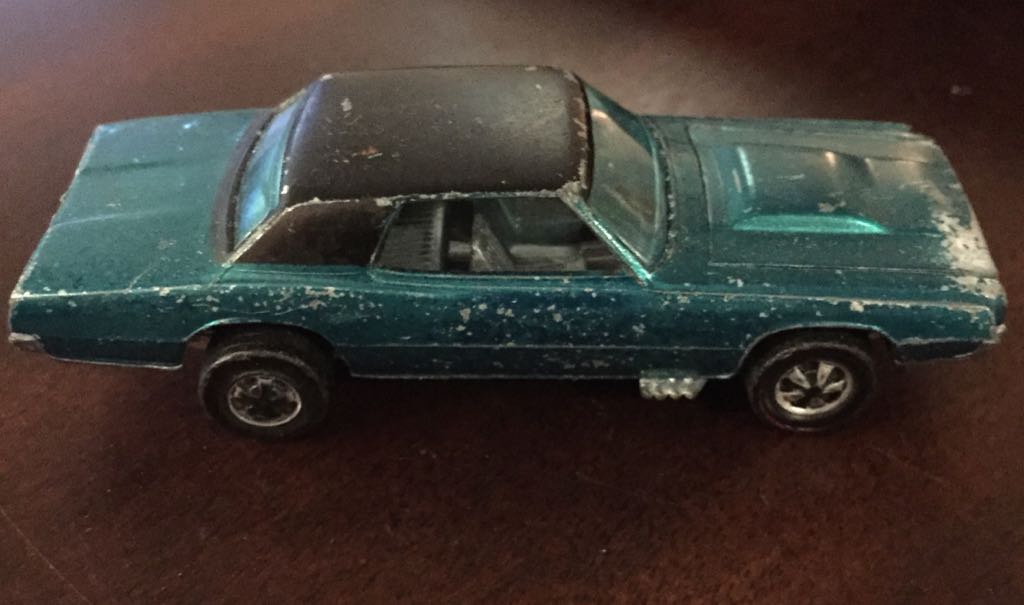 T-bird  toy car collectible - Main Image 2