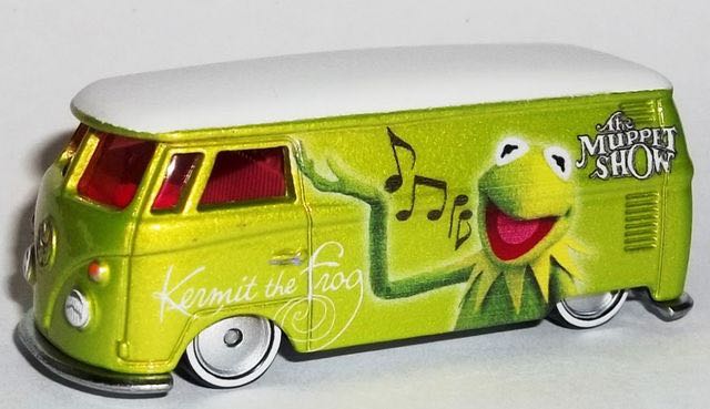 Volkswagen T1 Panel Bus - Pop Culture toy car collectible - Main Image 2