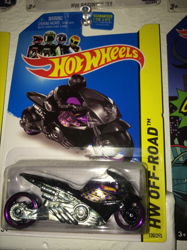 Hotwheels Street NOZ  toy car collectible - Main Image 2