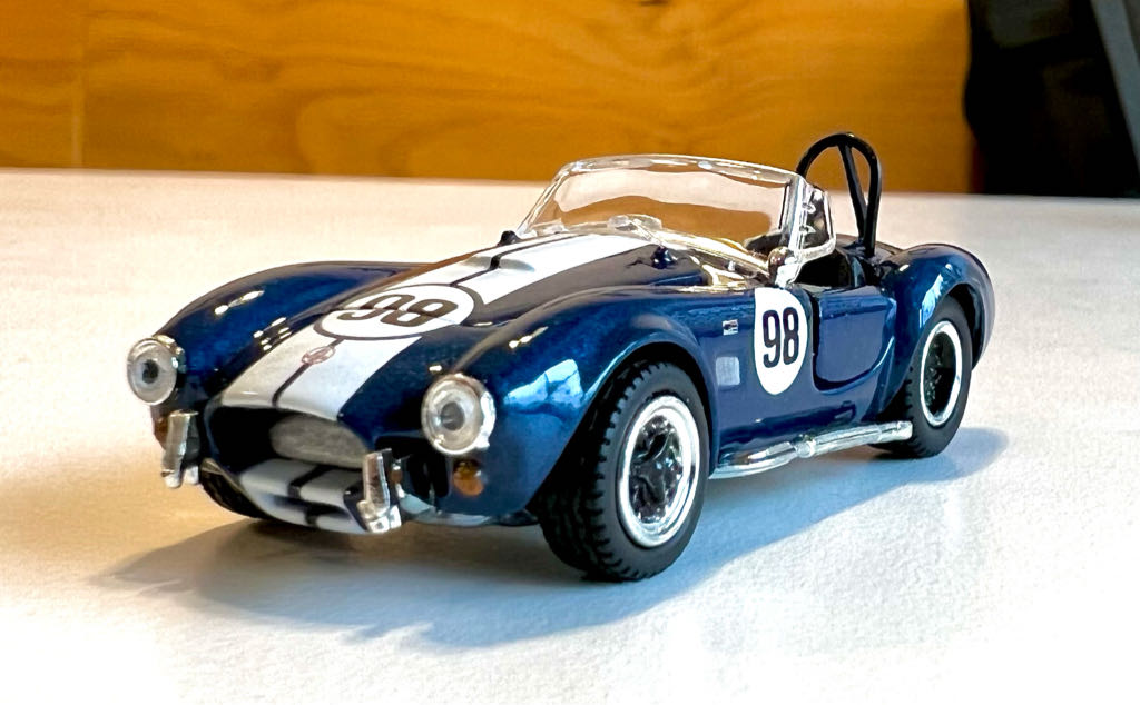 Shelby Collectibles Shelby Cobra 427 S/C - Shelby Collectibles toy car collectible - Main Image 2