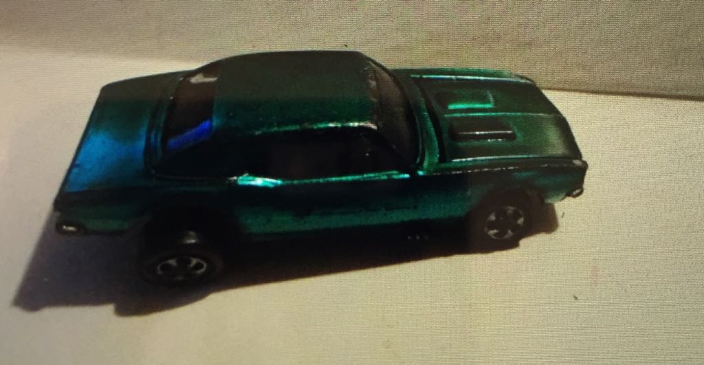 Camaro Dark Green  toy car collectible - Main Image 2