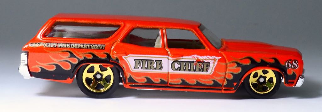 70 Chevrolet ss wagon - HW WORKSHOP toy car collectible - Main Image 2