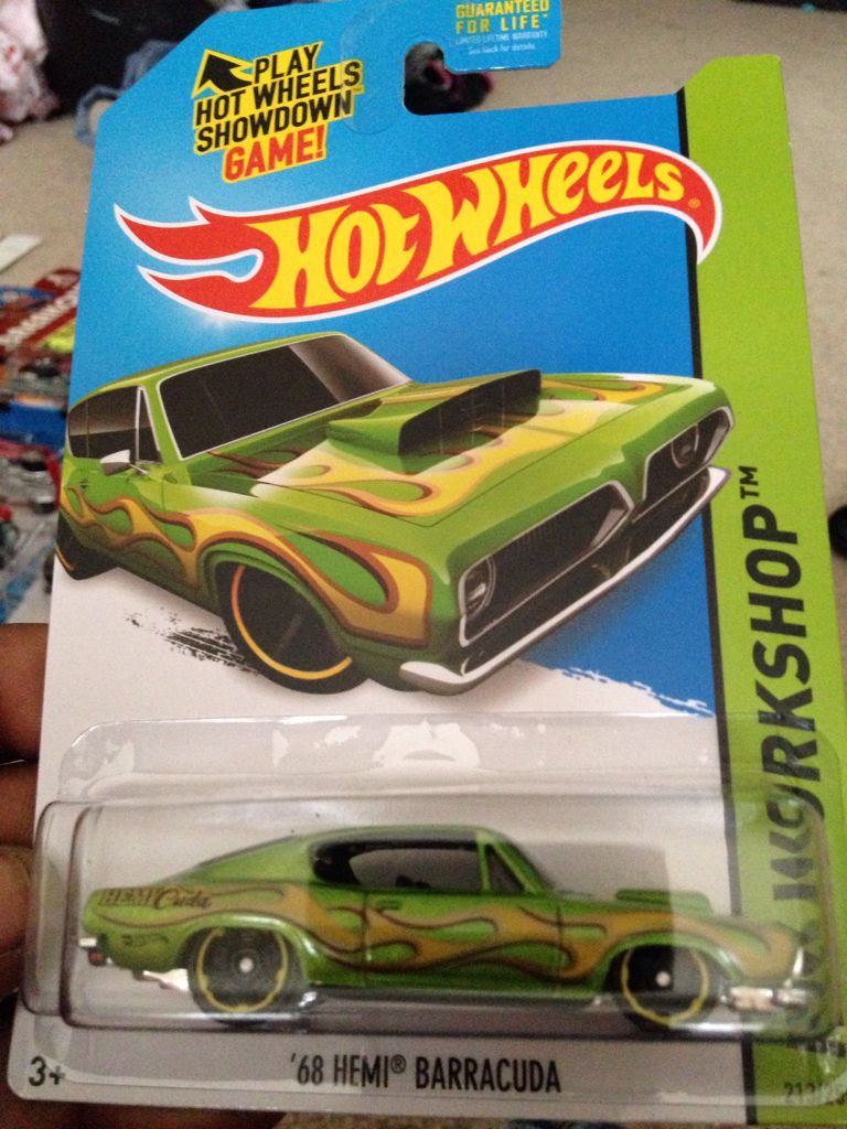 8/10 ’68 Hemi Barracuda - 2015 - HW Workshop - Heat Fleet toy car collectible - Main Image 1
