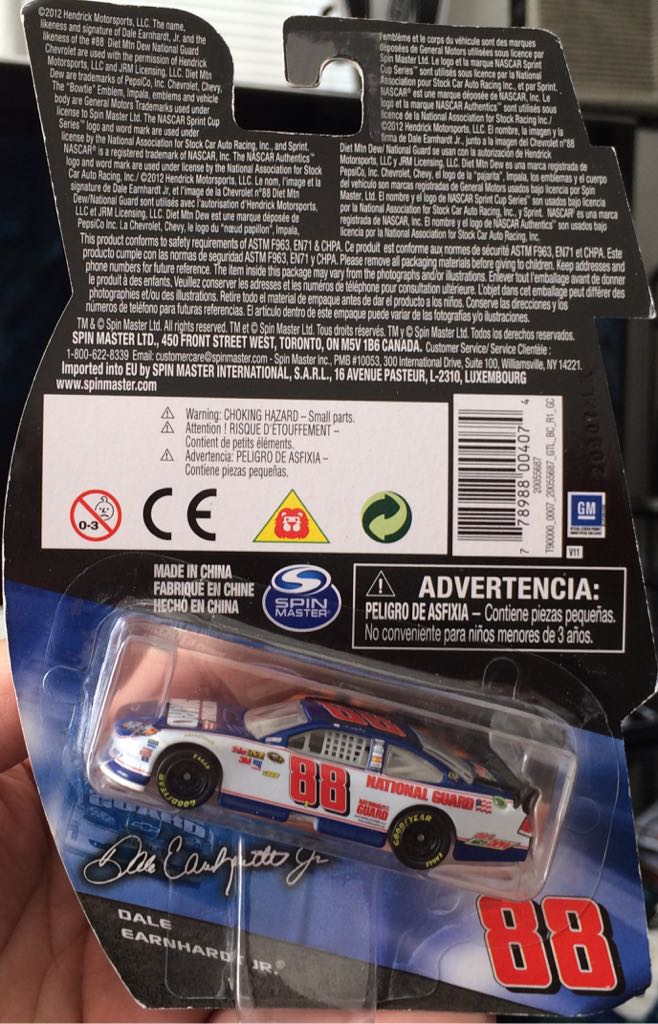 Nascar 88 Mountain Dew - Nascar Authentics toy car collectible - Main Image 2