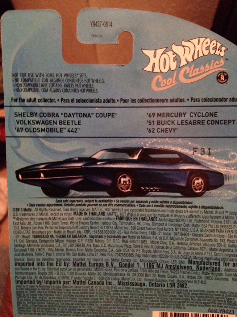 Volkswagen Beetle - Cool Classics toy car collectible - Main Image 2