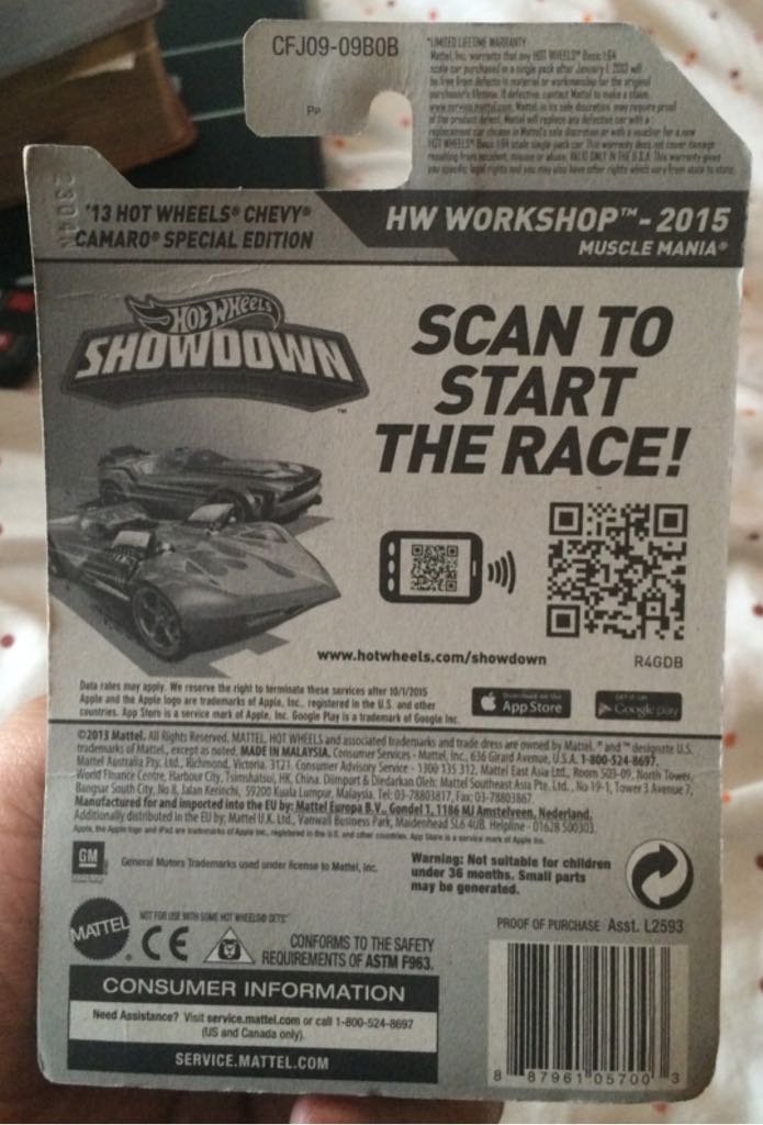 2013 Chevy Camaro Special Edition - HW Workshop: Muscle Mania toy car collectible - Main Image 2