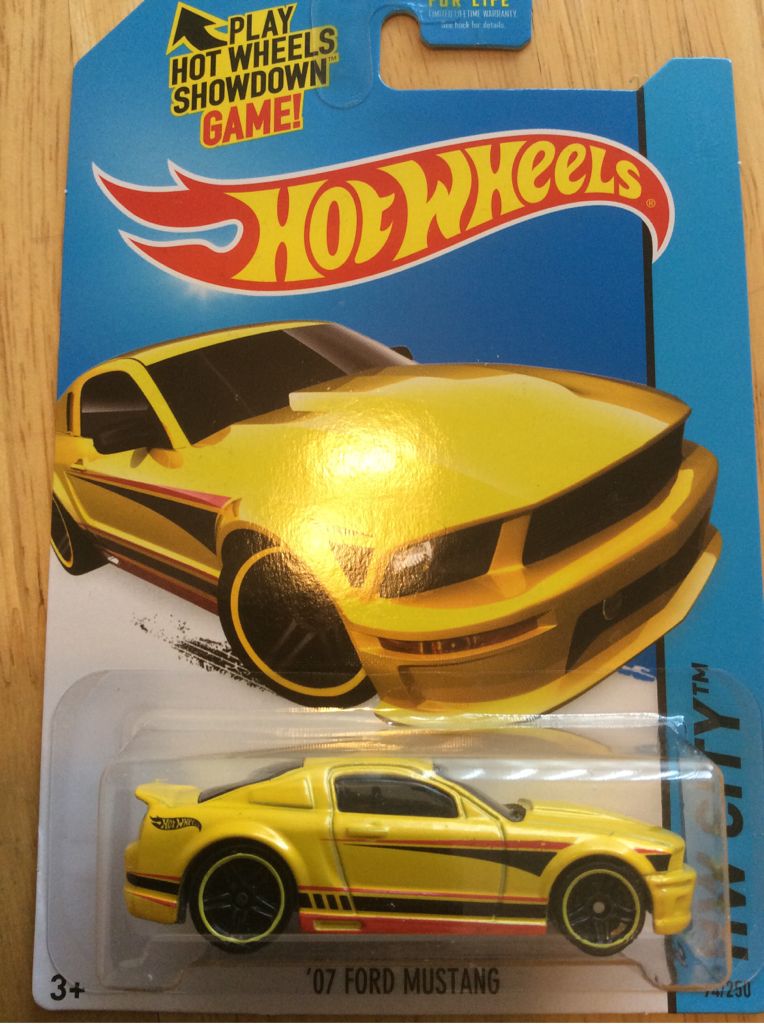 ‘07 Ford Mustang - HW City 2015 - Mustang toy car collectible - Main Image 1