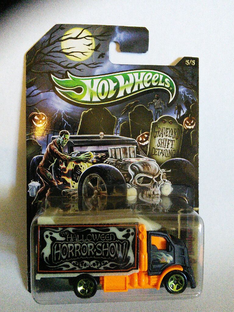 HIWAY HAULER®️~HAPPY HALLOWEEN - 2013-HAPPY HALLOWEEN! toy car collectible - Main Image 1