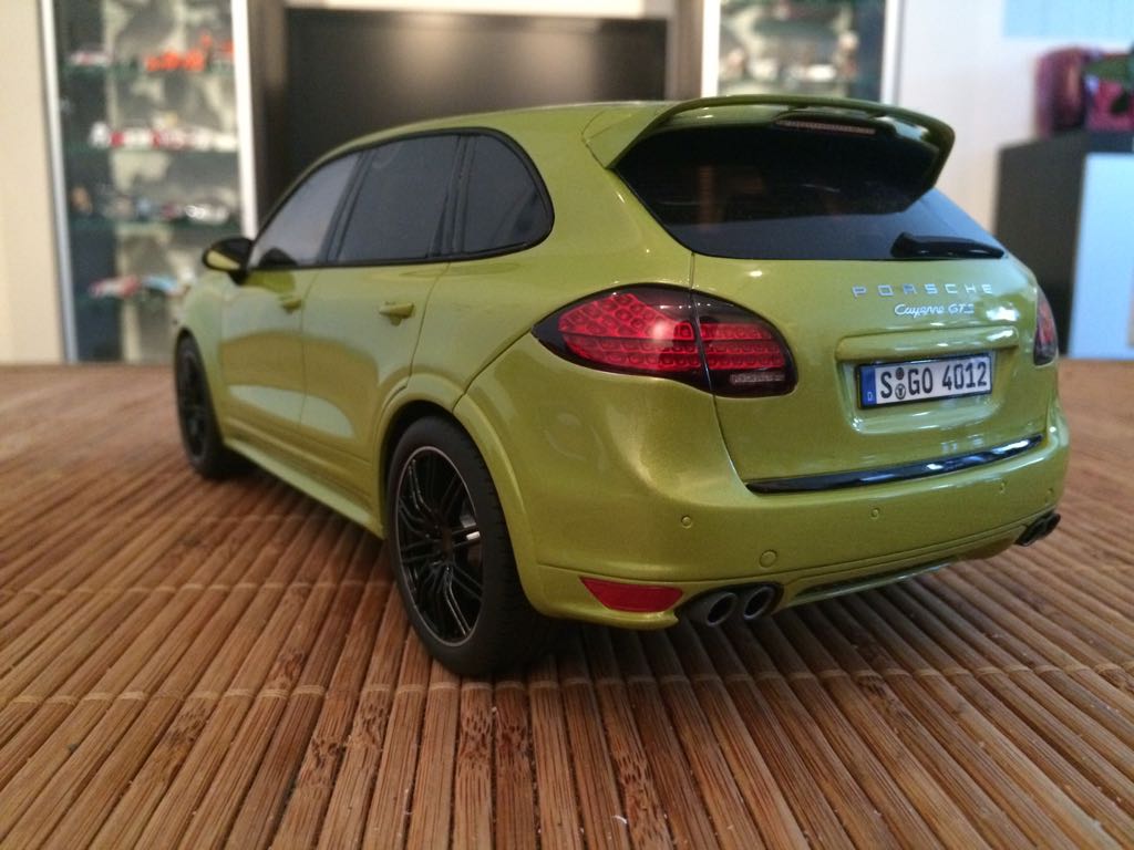 Porsche Cayenne Gts - Gt Spirit toy car collectible - Main Image 2