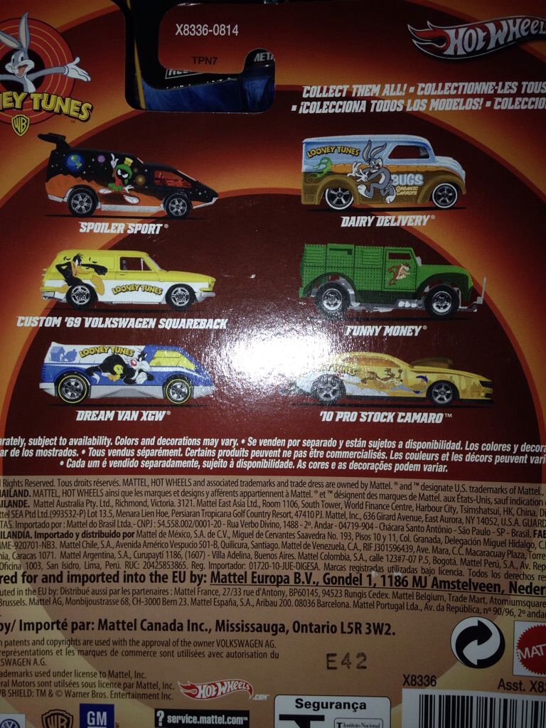 Custom 69 Volkswagen Squareback - Looney Tunes toy car collectible - Main Image 2