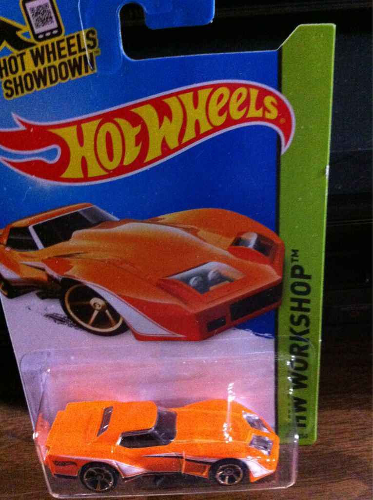 Greenwood Corvette ’76 - HW WORKSHOP toy car collectible - Main Image 1