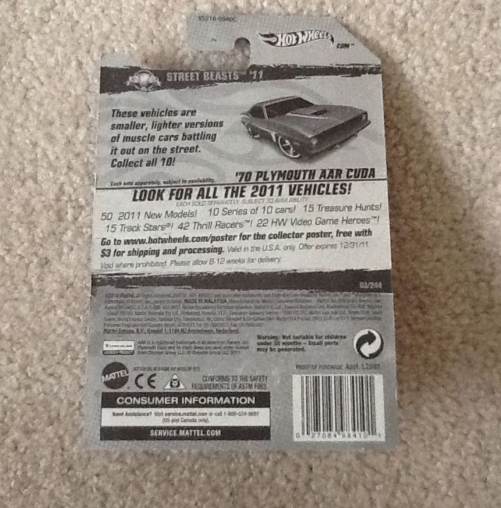 ’70 Plymouth AAR CUDA - Street Beasts ’11 toy car collectible - Main Image 2