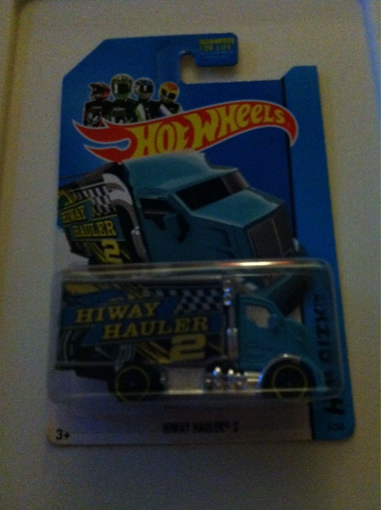 Hiway Hauler 2 - HW City toy car collectible - Main Image 1