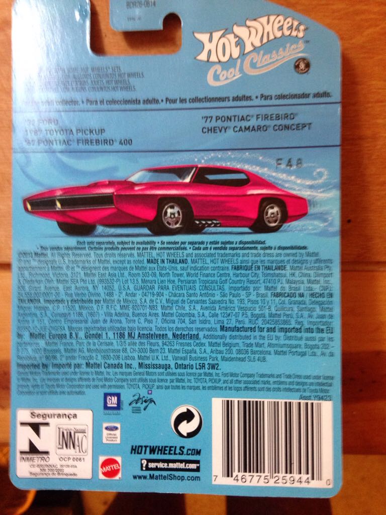 Hot Wheels - Spectrafrost toy car collectible - Main Image 2