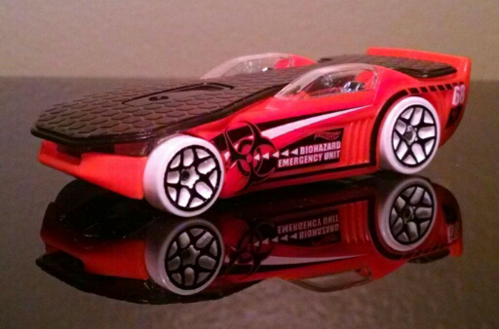 solar reflex - 2014 Monster Mission 5-Pack toy car collectible - Main Image 2