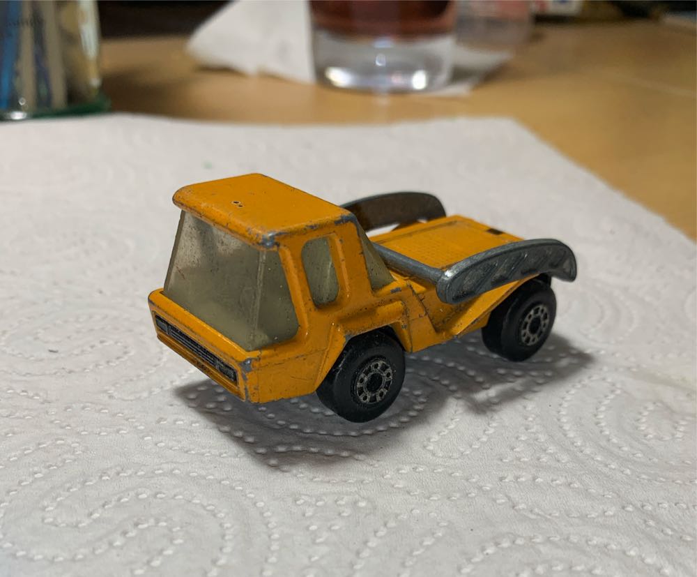 Skip Truck - Matchbox toy car collectible - Main Image 3