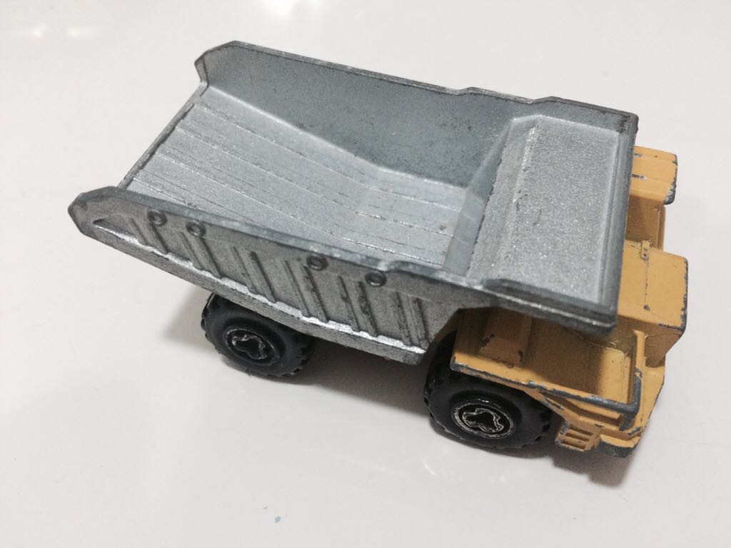 Benne Carriere - Majorette toy car collectible - Main Image 2