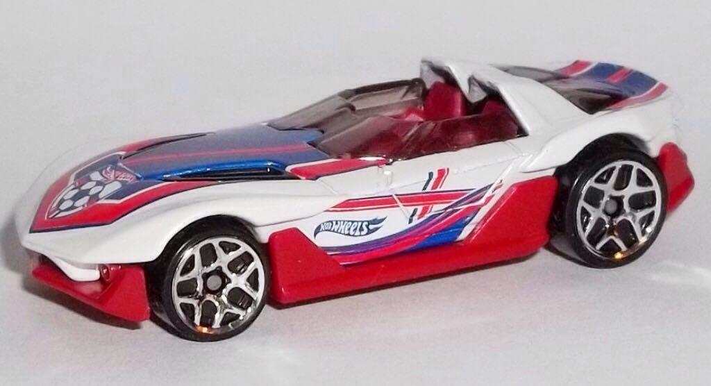 Yur So Fast - 2014 - HW City - Goal toy car collectible - Main Image 2