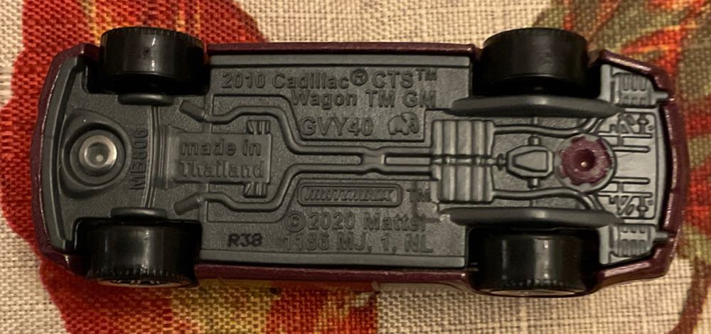 *Cadillac CTS Wagon ‘10, MF Plum - MBX: Wagons toy car collectible - Main Image 4