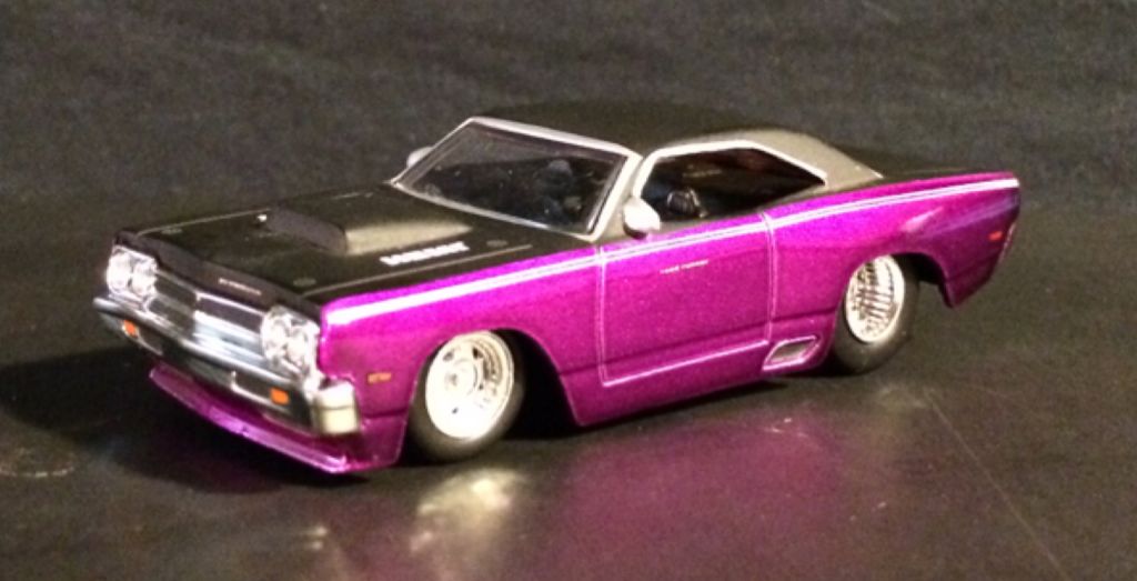 Loose 1969 Plymouth Roadrunner  toy car collectible - Main Image 2
