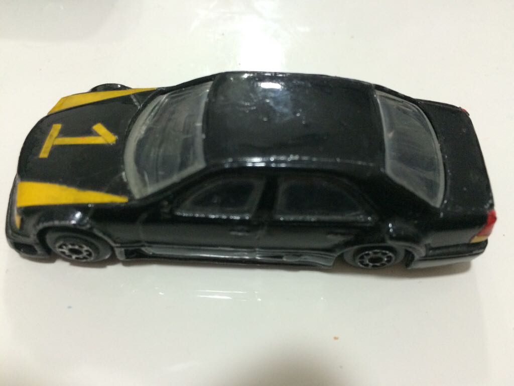 Mercedes C Class - Maisto toy car collectible - Main Image 2