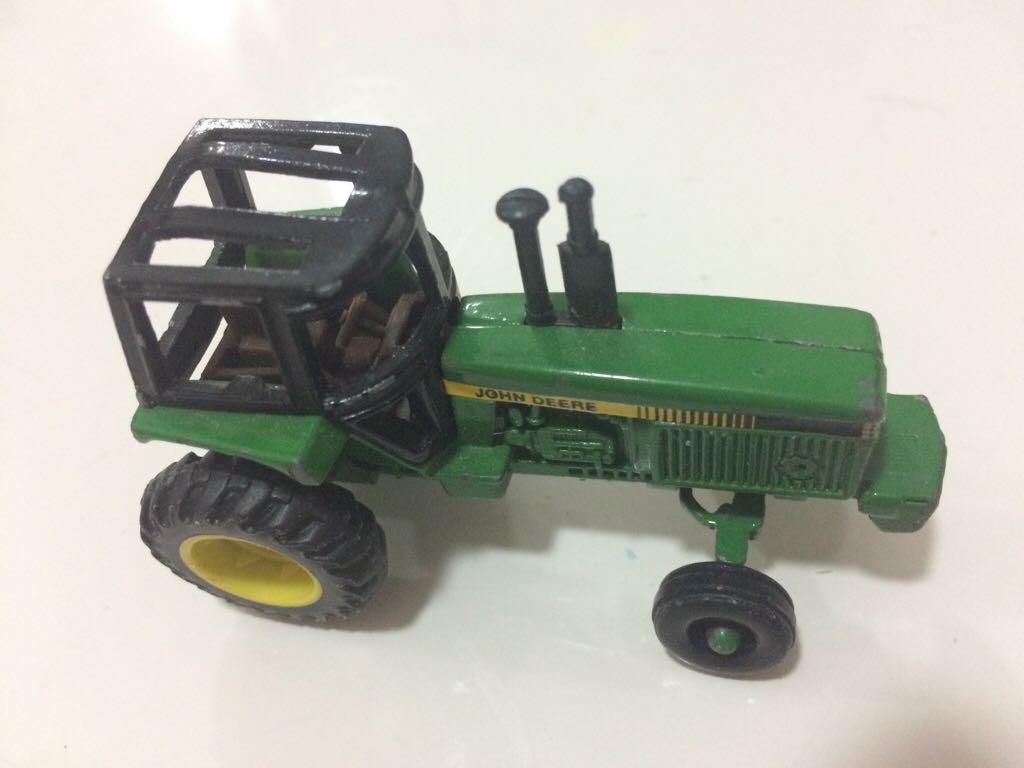 John Deere Tractor - Ertl toy car collectible - Main Image 2
