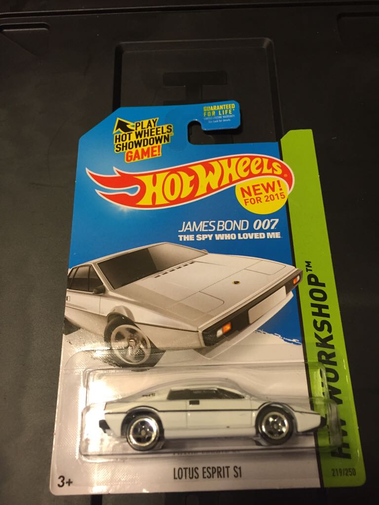 Hot Wheels - HW WORKSHOP toy car collectible - Main Image 1