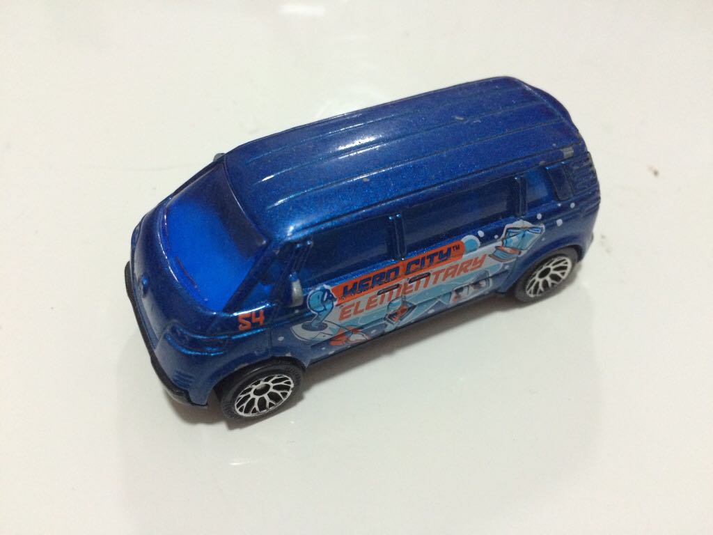Vw Microbus - Matchbox toy car collectible - Main Image 2