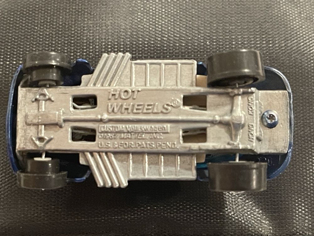 Custom Volkswagen - Loose - Sweet Sixteen toy car collectible - Main Image 3