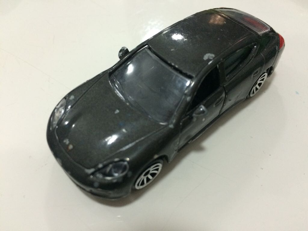 Porsche Panamera - Majorette toy car collectible - Main Image 2