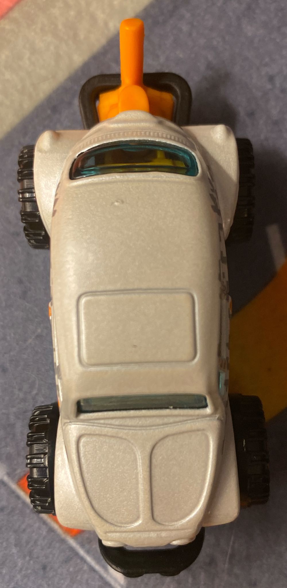 Volkswagen Beetle 4x4 - MBX Explorers toy car collectible - Main Image 3