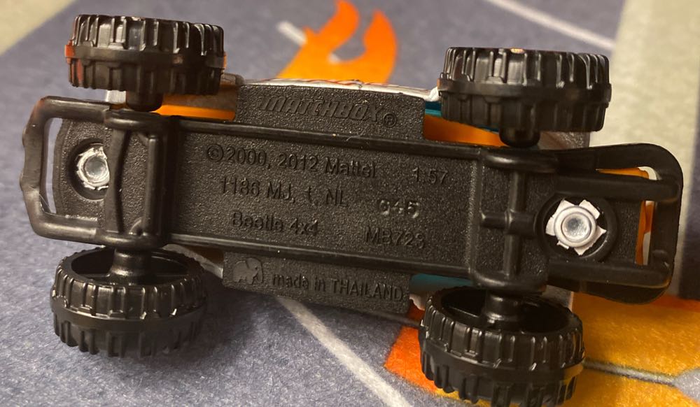 Volkswagen Beetle 4x4 - MBX Explorers toy car collectible - Main Image 4