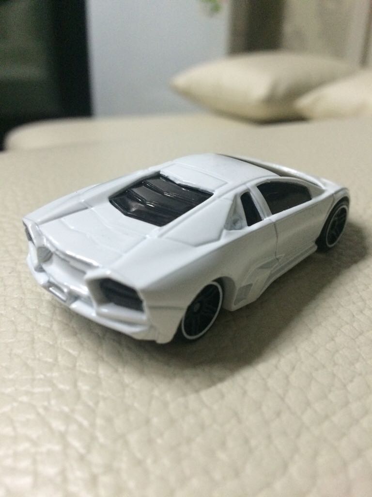 Lamborghini Reventon - 2014 - HW Exotics 5-Pack toy car collectible - Main Image 2