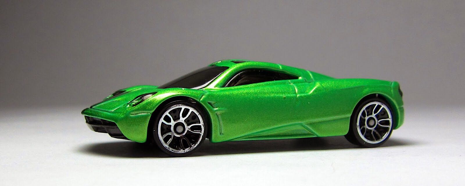 Pagani Huayra - 2014 - HW WORKSHOP - HW ALL STARS toy car collectible - Main Image 2