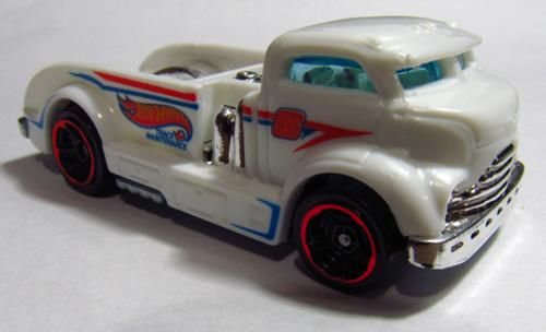 Mig Rig - HW Racing - 2013 toy car collectible - Main Image 2