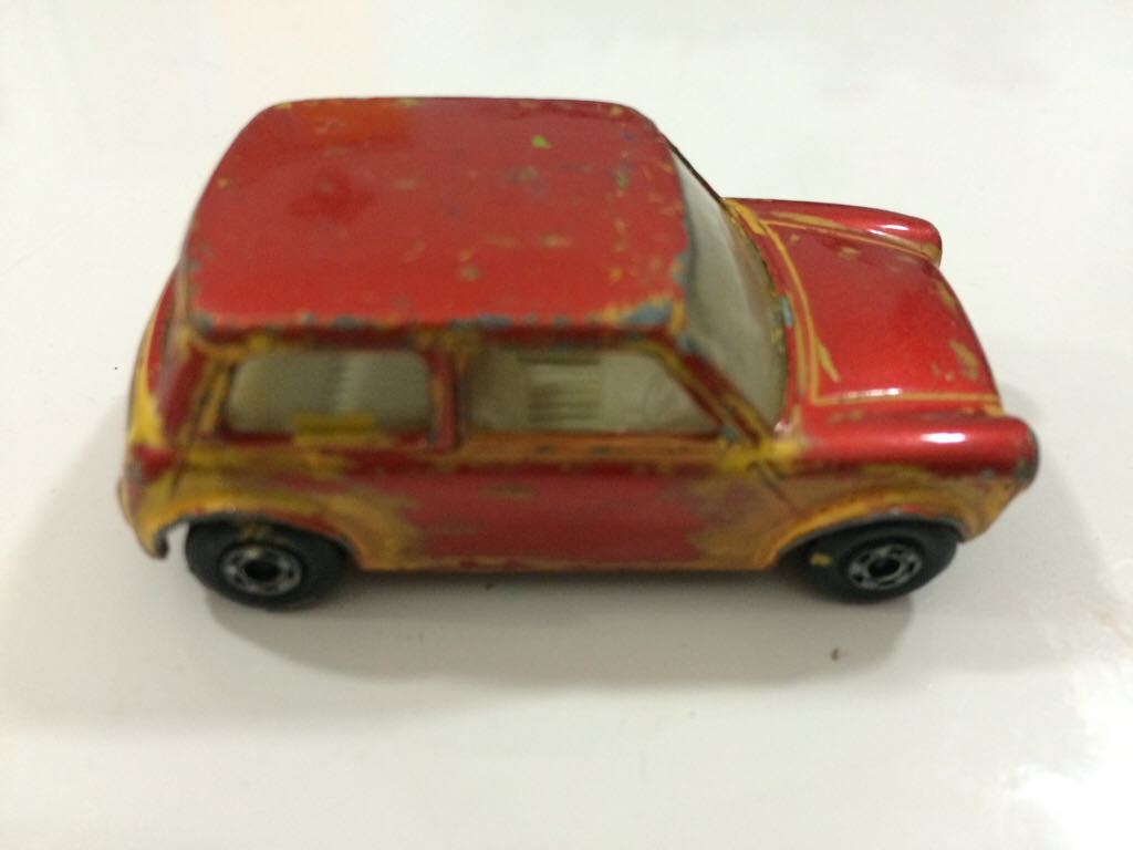 Morris Racing Mini 29D-1 SF - 1-75 Machtbox Superfast toy car collectible - Main Image 1