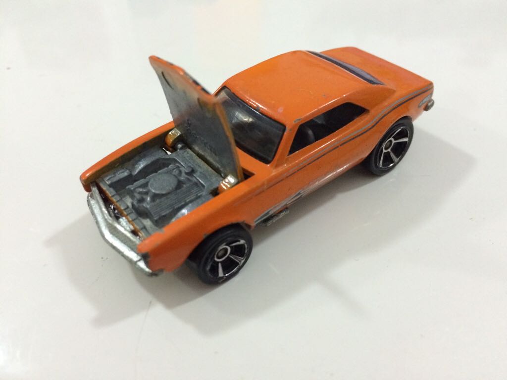 Chevy Camaro - Hotwheels toy car collectible - Main Image 2