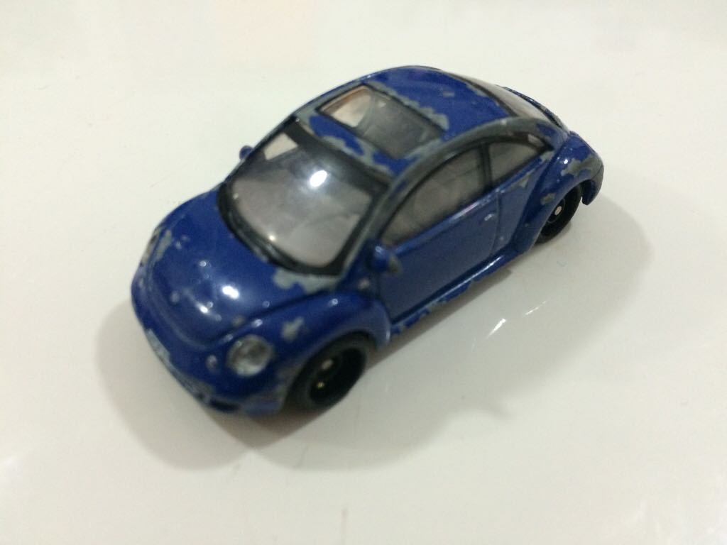 VW New Beetle - Hongwell toy car collectible - Main Image 2