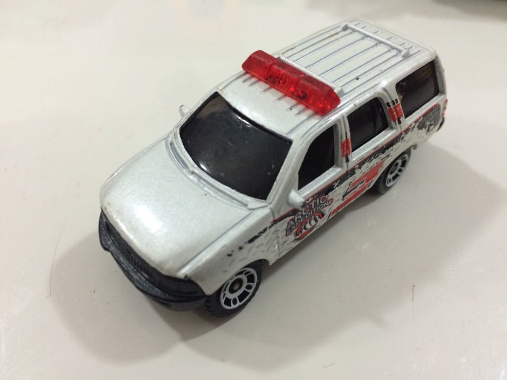 Ford Expedition (Loose) - Matchbox toy car collectible - Main Image 2