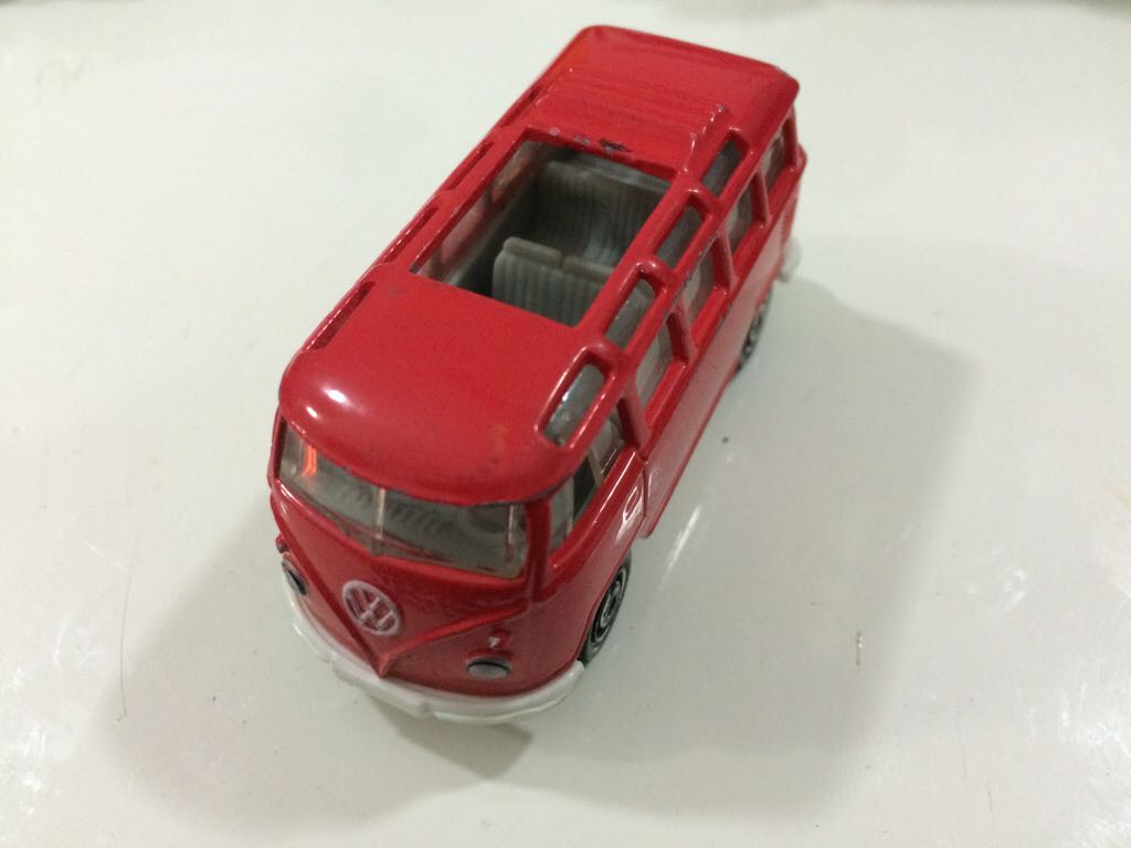 VW Transporter - Matchbox toy car collectible - Main Image 2