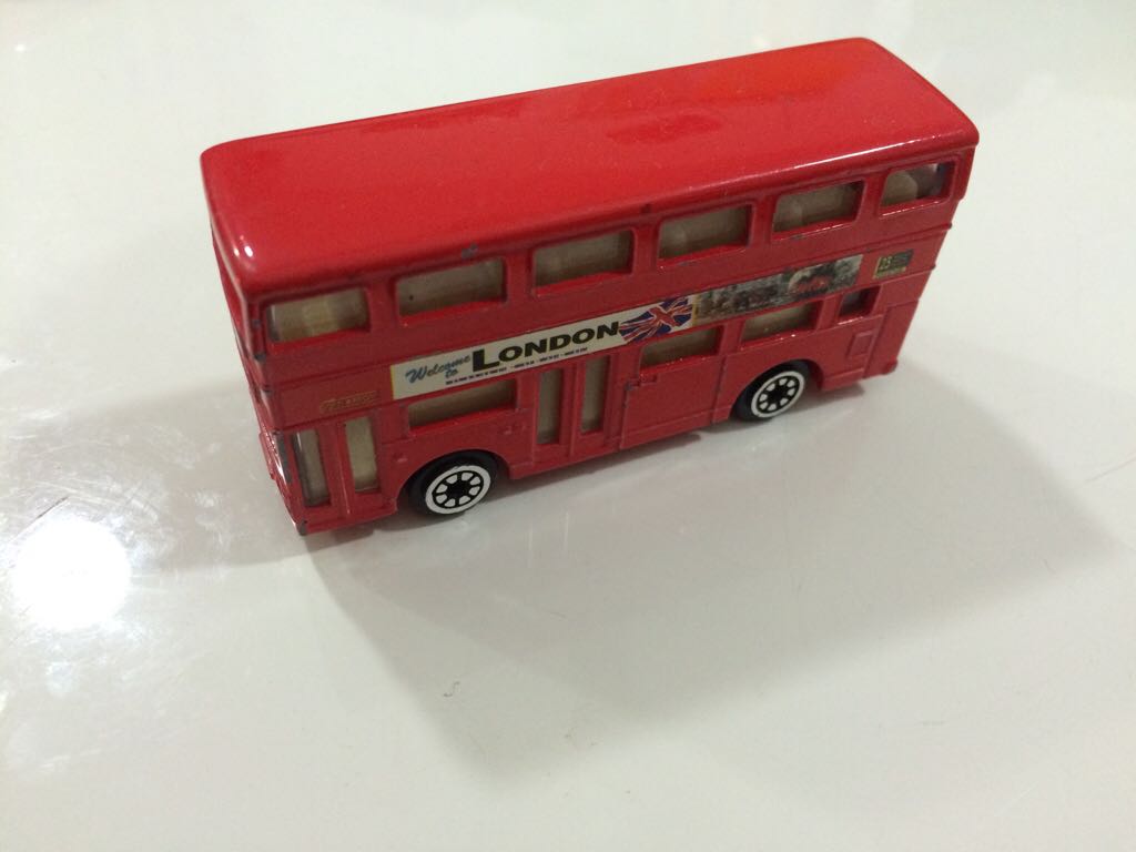 London Bus - Matchbox Originals toy car collectible - Main Image 2