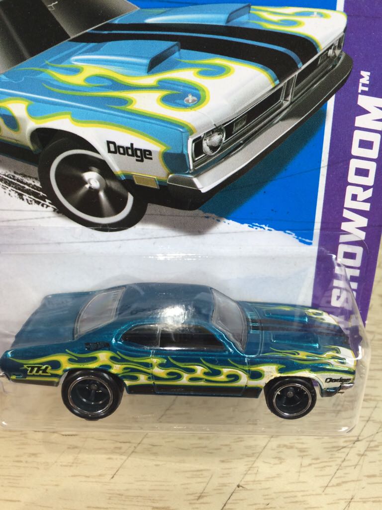 Super Th Dodge Demon 1971 - 2013 Super Treasure Hunt Series toy car collectible - Main Image 2