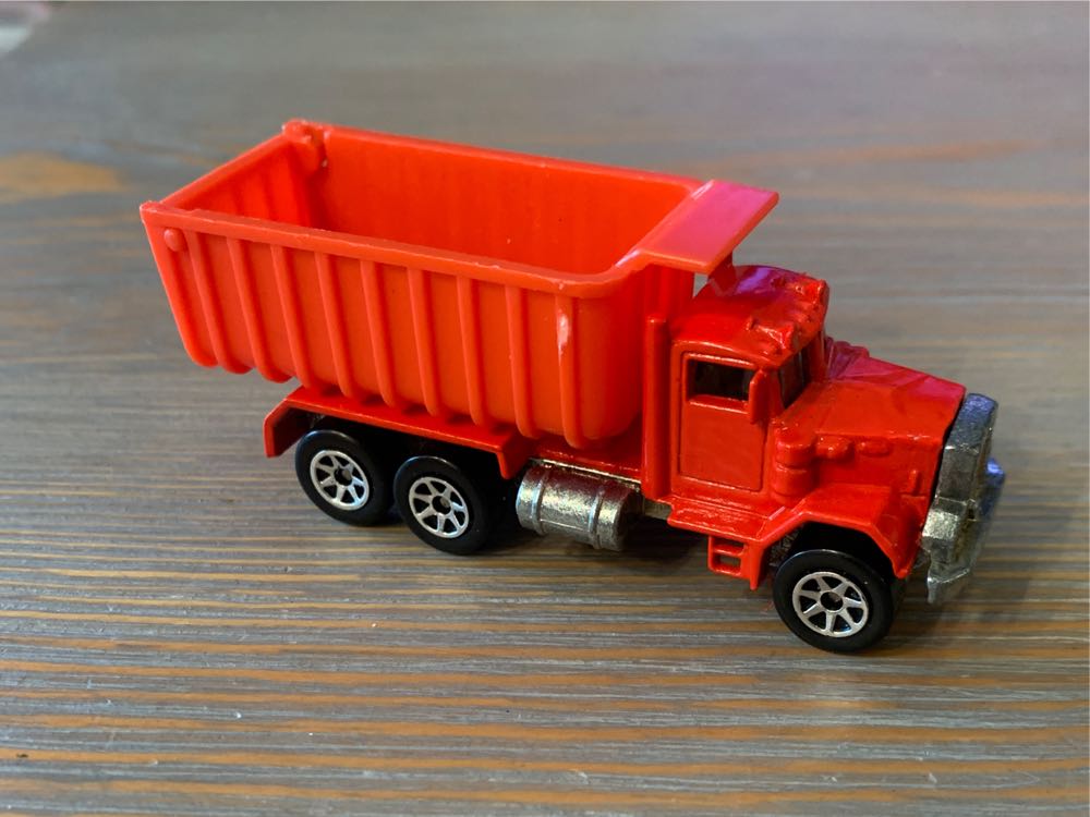 Peterbilt Dump Truck - Mainline toy car collectible - Main Image 3