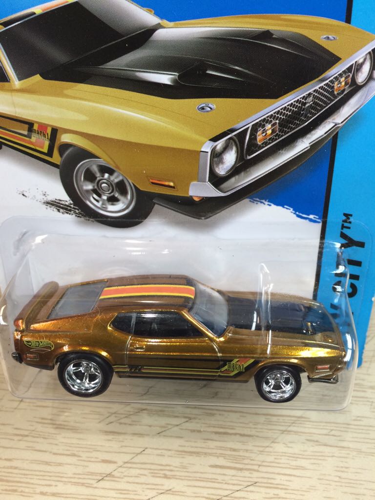 2014 Super Treasure Hunt - 2014 Super Treasure Hunt Series toy car collectible - Main Image 2